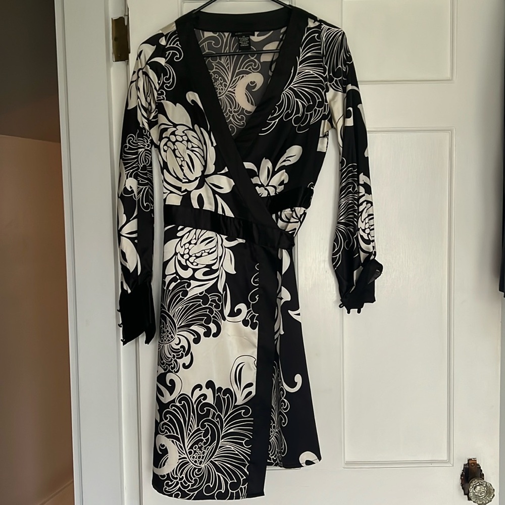 Bcbs black and white wrap dress